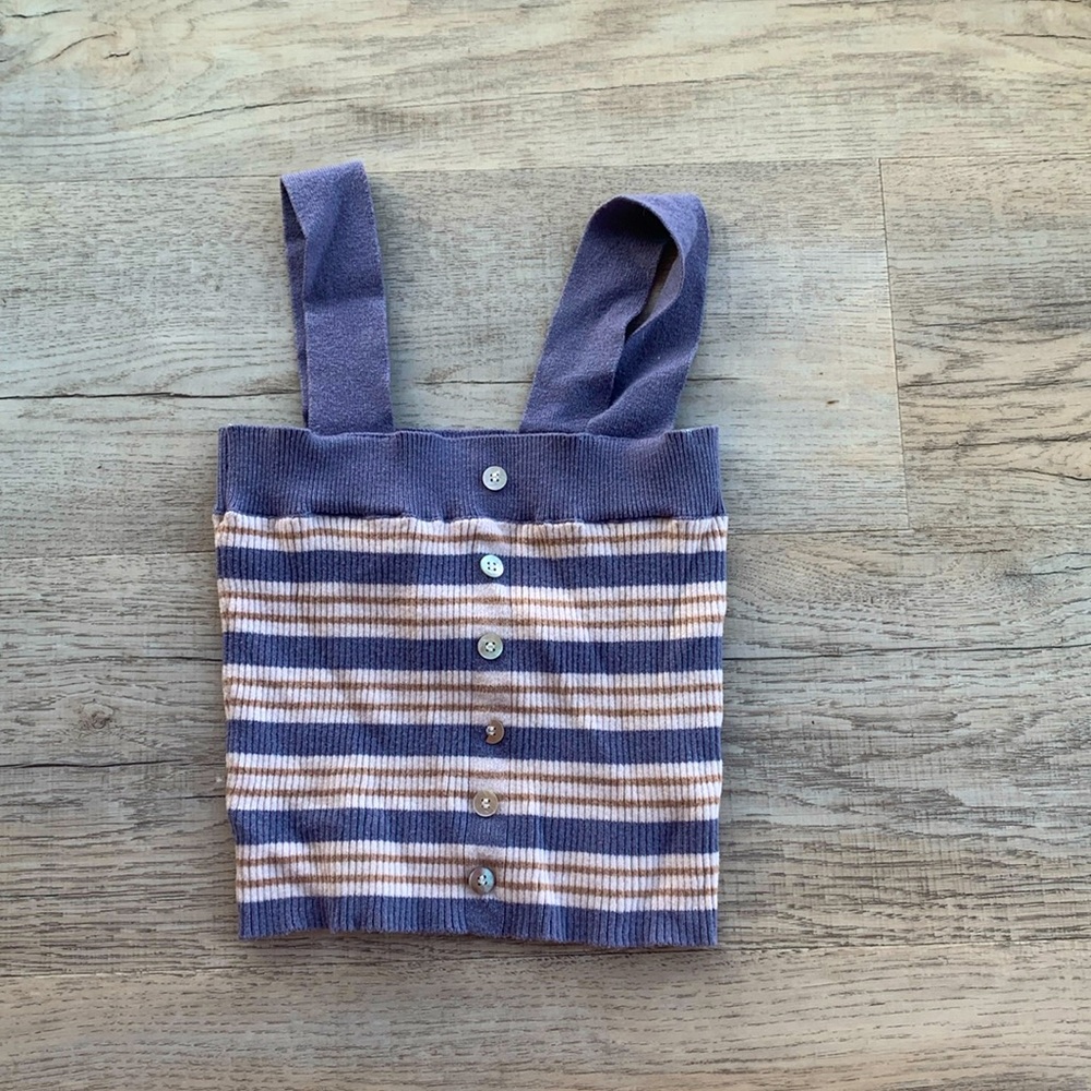 Cute halter top size XS